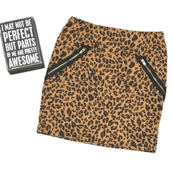 XhilAration • Animal Print Mini - Picture 1 of 3